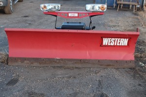 lot 6690 image: 8 Western Snow Plow