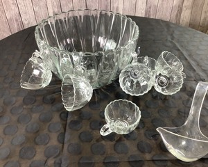lot 180 image: Crystal Punch Bowl Set with Glasses