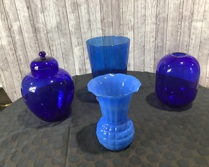 lot 155 image: Blue Vases