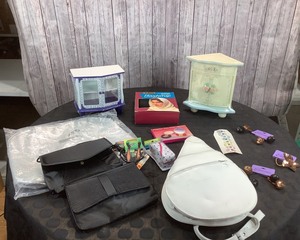 lot 137 image: New Items