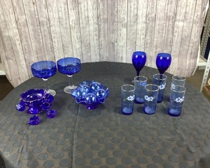 lot 130 image: Blue Glassware