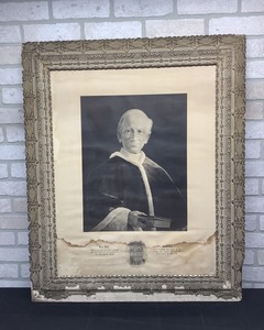 lot 4 image: Pope Leo XIII Portrait