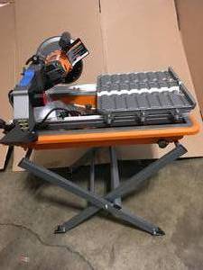 Ridgid 9 Amp Corded 7 in. Wet Tile Saw with Stand not used
