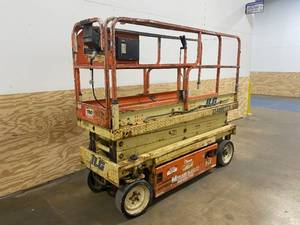 JLG 2033-E