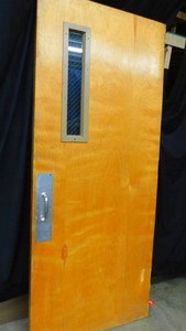 WOODEN DOOR