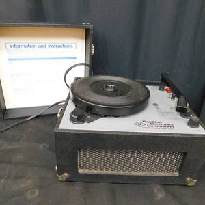 RECORD PLAYER