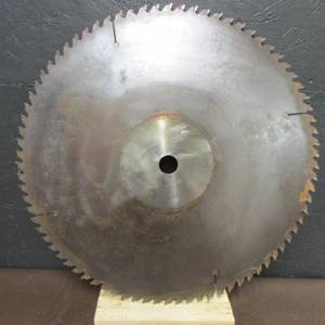 LARGE SAW BLADE