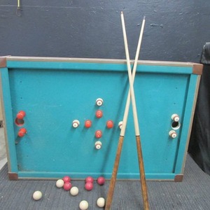 BUMPER POOL TABLE