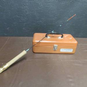 VINTAGE FISHING TACKLE BOX