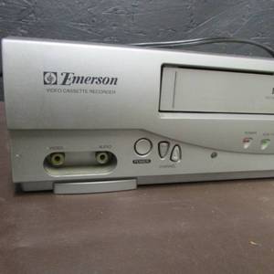 VHS PLAYER