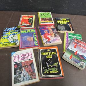 VINTAGE MURDER MYSTERY BOOKS