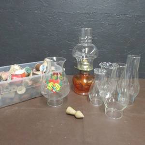 VINTAGE OIL LAMP
