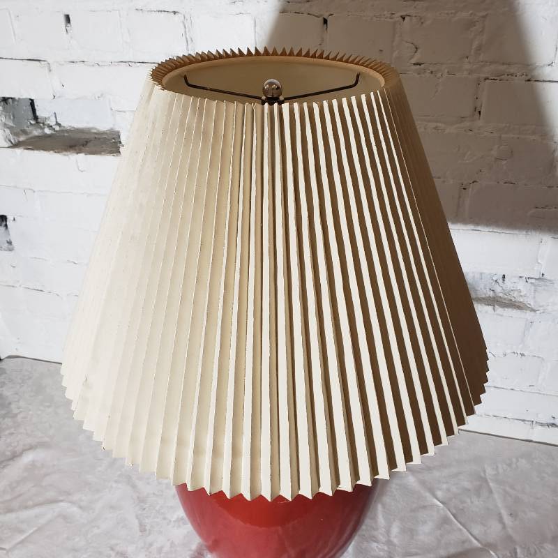 lot 158 image: Striking Red Jar Lamp