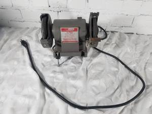 lot 165 image: Craftsman 5 Bench Grinder Model 397.19310