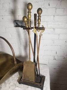 lot 79 image: Classic Brass Fireplace Kit