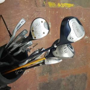 lot 98 image: Golf Club Mix Bag
