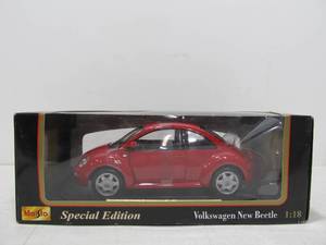 Mint in Box Maisto Volkswagen New Beetle