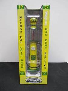 Gearbox JOHN DEERE Wayne 1937 Visible Gas Pump Mechanical Coin Bank