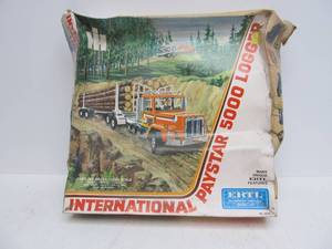Unused Vintage International Harvester Paystar 5000 Logger Truck