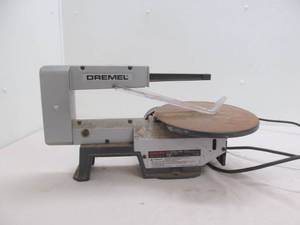 lot 3 image: Dremel scroll saw