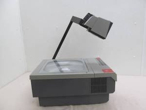 lot 4 image: 3m overhead projector
