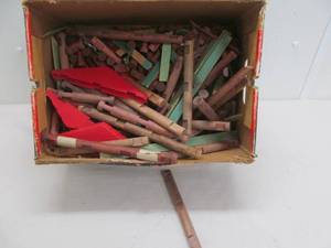 lot 11 image: vintage lincoln logs