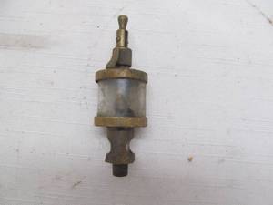 lot 23 image: antique brass oiler
