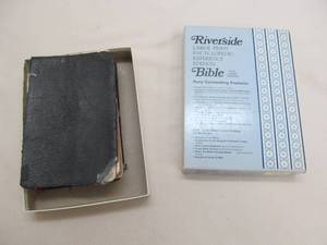 lot 44 image: riverside bible