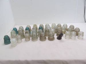 lot 76 image: vintage telephone insulators
