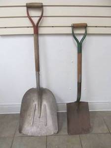 lot 114 image: shovels