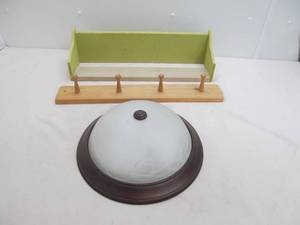 lot 133 image: Coat rack, shelf, celling dome