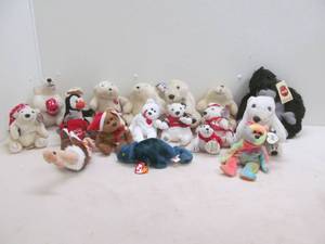 lot 150 image: Assortment of stuffed animals