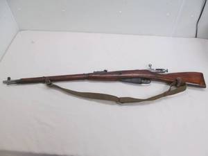 lot 190 image: Vintage Russian Mosin Nagant Rifle