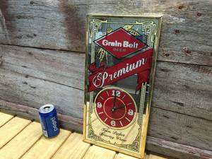 lot 5 image: Grain Belt Beer Mirrored Clock