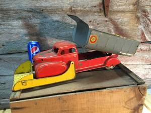 lot 20 image: Vintage Pressed Steel Marx Lumar Contractors Loader Dump Truck