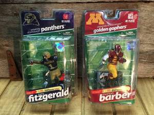 lot 62 image: 2 McFarlanes Sportspicks NFL Players