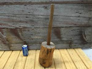 lot 98 image: Vintage Wooden Masher