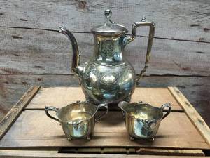 lot 100 image: Vintage NorseCraft Silverplate SugarCreamer and a Coffee Pot