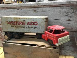 lot 120 image: 1950s Marx-Lumar Western Auto Advertiser Pressed Steel Truck and Trailer