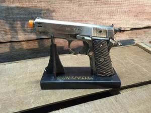 lot 135 image: Vintage JS MK IV Combat Commander Automatic Pistol-Gun Lighter with Stand