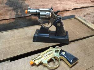 lot 138 image: 2 Vintage JS .38 Revolver Gun Lighters