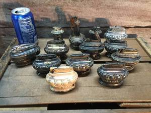 lot 142 image: 13 Vintage Metal TableDesk Lighters