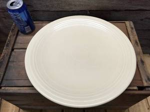 lot 156 image: Fiesta 14-12 Ivory Round Platter