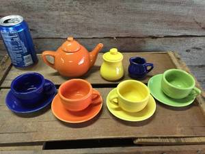 lot 167 image: Fiesta-Look Schylling Childs Multi-color Tea Set