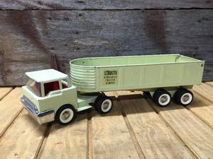 lot 173 image: Vintage Structo Hydraulic Trailer Dumper Pressed Steel Toy Truck