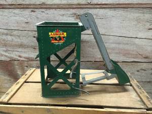lot 176 image: Vintage Lumar Construction Co Hopper Loader