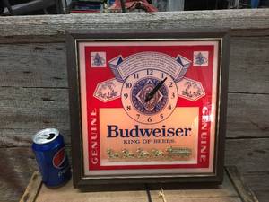 lot 183 image: Classic Vintage Budweiser King of Beers Square Light-up Clock