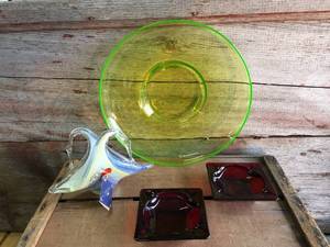 lot 217 image: Vaseline, Ruby, Murano Glass