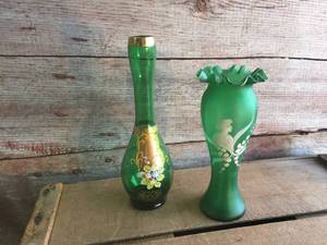 lot 218 image: 2 Beautiful Vintage Green Glass Vases