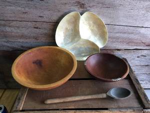 lot 220 image: Vintage Turned Wooden Bowls, Kellogs Spoon, Capiz Shell Dish